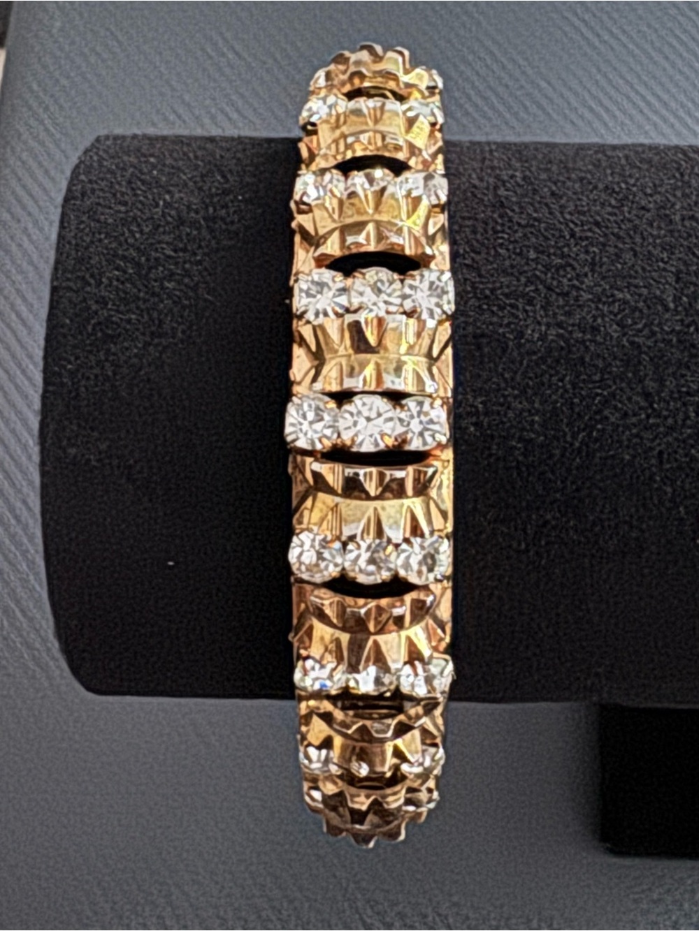 Vintage Gold Tone Crystal Bangle. Size 6